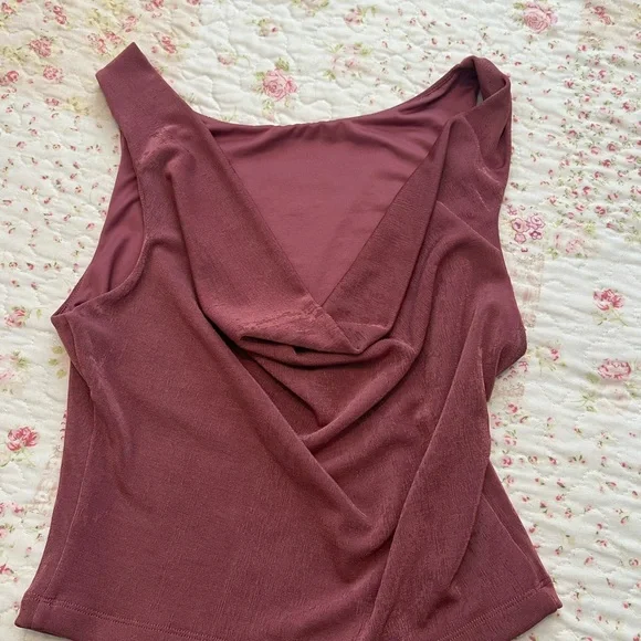 Dynamite Mauve Top - Picture 3 of 3